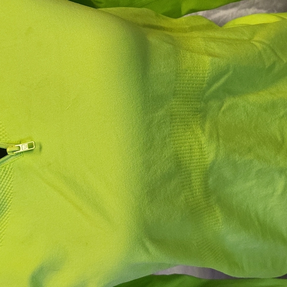 NWT VS.Pink Active Sweatshirt - Picture 4 of 7